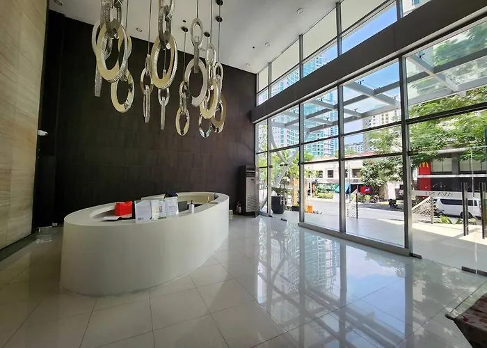 Bgc Avant At The Cosy And Vibrant 2br Near Burgos Circle *
