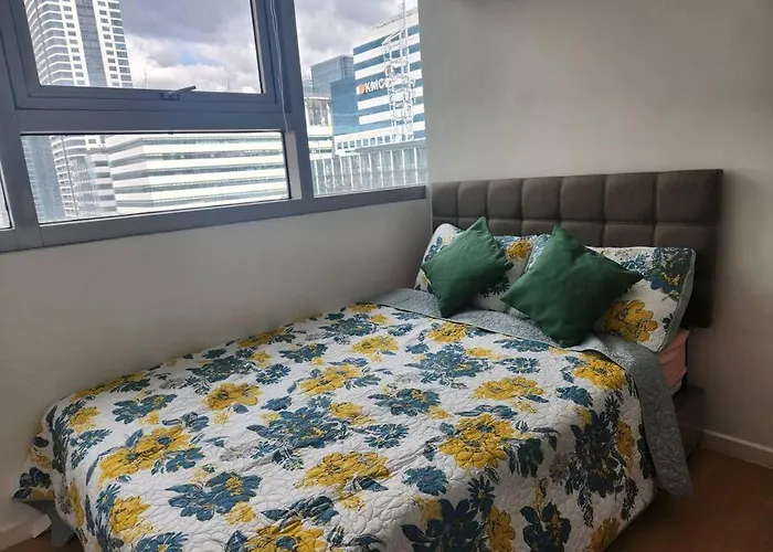 Bgc Avant At The Cosy And Vibrant 2br Near Burgos Circle شقة مانيلا